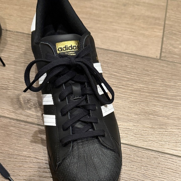Adidas Superstar Foundation Men’s 11 Black/White – Like New - Picture 4 of 6